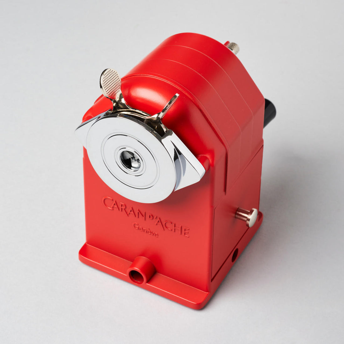 The design of the pencil sharpener