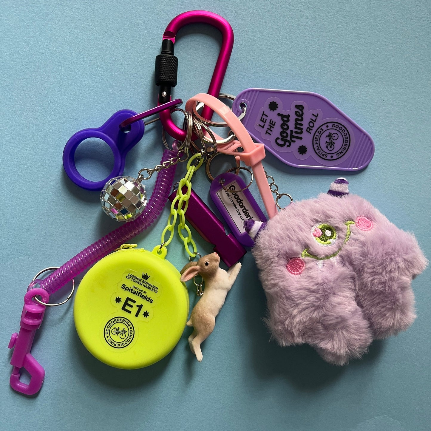 Bag charm lilac alien