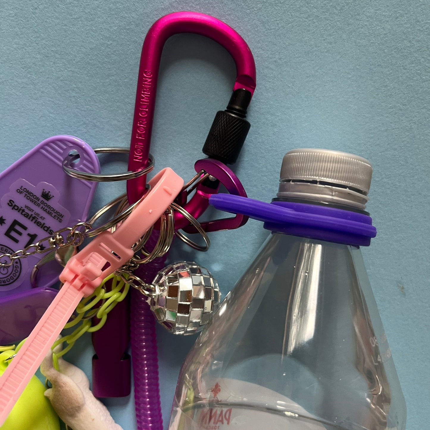 Bag charm lilac alien